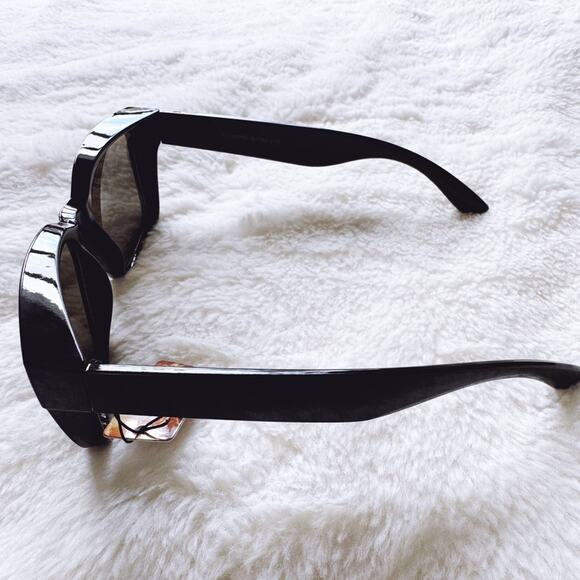 Cerise Black w/ Blue Lenses Mirrored Sunglasses - Picture 10 of 15